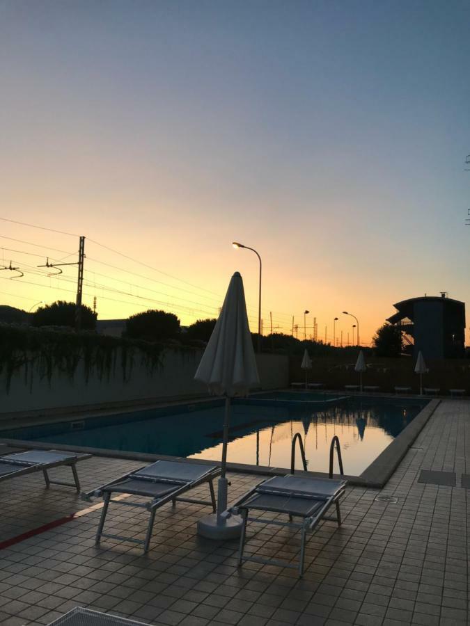 Hotel Royal San Benedetto del Tronto Exterior photo